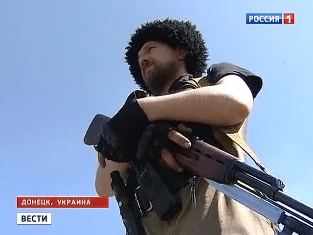 Донбасс от нацгвардии Украины охраняют "триста стальных русских" Донбасс от нацгвардии Украины охраняют "триста стальных русских"