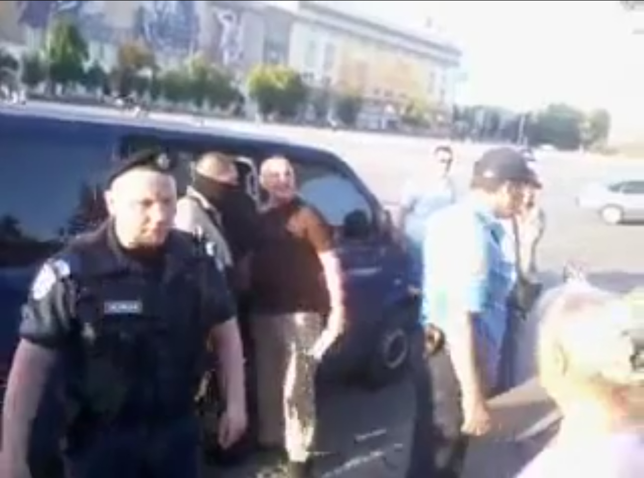 20-05-2014 в Харькове ПСы со стрельбой пытались похитить активиста федерализации 20-05-2014 в Харькове ПСы со стрельбой пытались похитить активиста федерализации