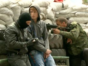 Самооборона Славянска: огонь по городу временно прекращен