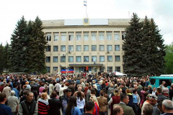 Сегодня Краматорск простился с погибшей медсестрой-волонтером Юлией Изотовой