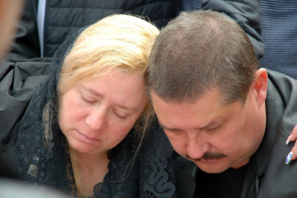 Сегодня Краматорск простился с погибшей медсестрой-волонтером Юлией Изотовой