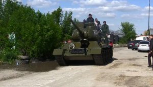 В Луганске отремонтировали и запустили танк Т-34
