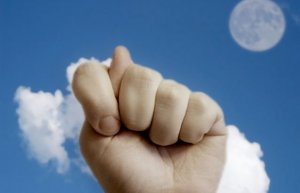 Украинские сайты взорвались — «ура! дали денег!»