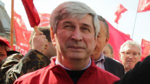 В КПРФ предлагают организовать отправку добровольцев на Украину