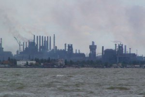 Бизнес-структуры Ахметова наведут порядок в Мариуполе