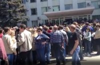 Таких очередей из желающих проголосовать не видел в мире никто. [ENGLISH COMMENTS AVAILABLE]