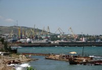 Крымские власти ликвидируют порты в Феодосии и Евпатории