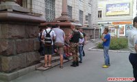 В Житомире неизвестные в камуфляже взяли в заложники активистов "Правого сектора"