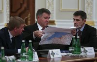 Рада рекомендует Порошенко ввести военное положение в Донецкой и Луганской областях