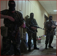 Ополченцы захватили военкомат в Красном Луче под Луганском