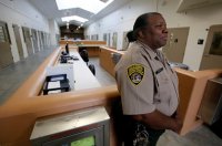 В калифорнийских тюрьмах принудительно стерилизовали 39 женщин