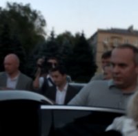 Народ в Донецке чуть не порвал Шуфрича на тысячу маленьких хомячков