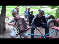 Вот такая молодёжь в Луганске