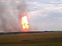 В Донецке снаряд попал в газопровод, начался пожар