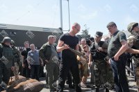 Подавший в отставку Яценюк посетил зону спецоперации