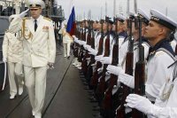 Владимир Путин принимает участие в праздновании Дня Военно-морского флота – прямая трансляция