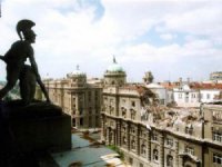 Ни Югославии, ни Милошевича, а ложечки нашлись.