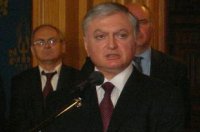 Власти Армении: Азербайджан нарушает перемирия в Нагорном Карабахе