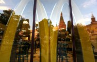 McDonald`s не отказывается от планов по развитию в Сибири