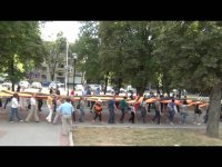 Харьков, шествие с 30-метровой Георгиевской Лентой в День Освобождения от фашистов