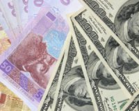 Доллар продают уже по 14,30 грн