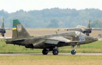 Три самолета Су-25 нанесли авиаудар по западу Луганска