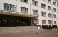 В Киеве войска окружили завод «Антонова» - происходит рейдерский захват