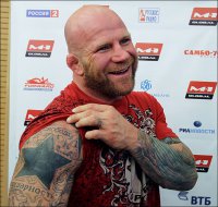 Джефф Монсон вышел на ринг под гимн Донбасса