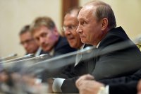 Путин порадовался за попавших под санкции чиновников