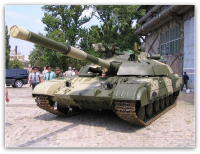 Хроники «перемирия по Порошенко»: так называемая нацгвардия получила первую партию модернизированных Т-64 (видео)