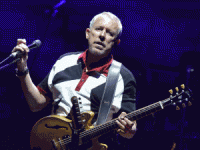 Российский еврейский конгресс счел срыв концерта Макаревича "антисемитской акцией"