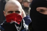 "Правый сектор": Если чиновники не услышат голос народа, то будут "болтаться" на каштанах Крещатика