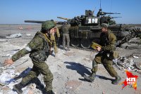 «Здесь если не ад, то близко», ополченцы планируют взять под контроль аэропорт к полуночи (фото, видео)