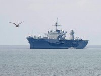Флагман Шестого флота ВМС США с одним грузином на борту зашел в порт Батуми. В Москве назвали это "хамством"