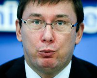 «Наши героические войска остановили Путина под Мариуполем» - Луценко