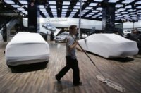 Скачите дальше - Из-за низкого спроса на автомобили на Украине массово закрываются автосалоны