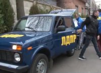 Жириновский посылает Мотороле и Гиви Нивы!