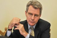 Америка требует от Украины ввести санкции против России