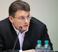Компания, которая помогает США убивать российскую экономику через ЦБ РФ