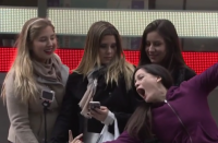 Эксперимент: Интернет-гадости в лицо