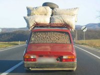 Житель Сибири 4 тысячи километров вёз гумпомощь для Донбасса на своей машине