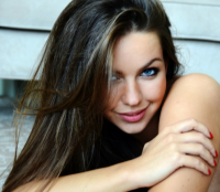 «Я б вдул», — в соцсетях обсуждают Алену Кошелеву, которая стала нардепом по спискам Ляшка. (фото)