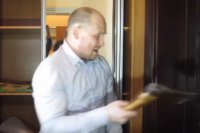 Нардеп с топором вломился к мэру Полтавы