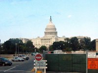 «Выбирать приходится между плохим и очень плохим»: кто станет президентом США в 2016 году?