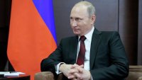 FAZ: на востоке Германии многие считают Путина героем