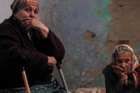 Деньги пенсионеров Донбасса хунта отдала Ровно и Закарпатью