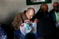 Еврорейх? Бездомных в Европе заставят носить желтый треугольник