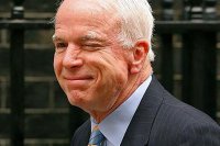 Джон Маккейн призвал Францию выплатить России неустойку и использовать «Мистрали» самостоятельно