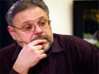 М.Хазин: «Руководство страны оказалось в состоянии некоей шизофрении»