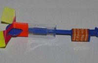 Оккупанты с беспилотников разбрасывают опасные "игрушки"